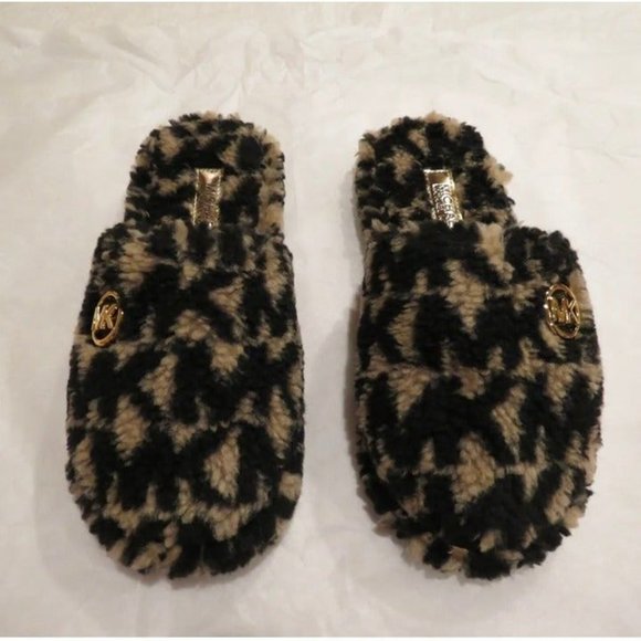 Michael Kors Alexis Closed toe Sherpa Slides -Size 10 - Picture 1 of 9